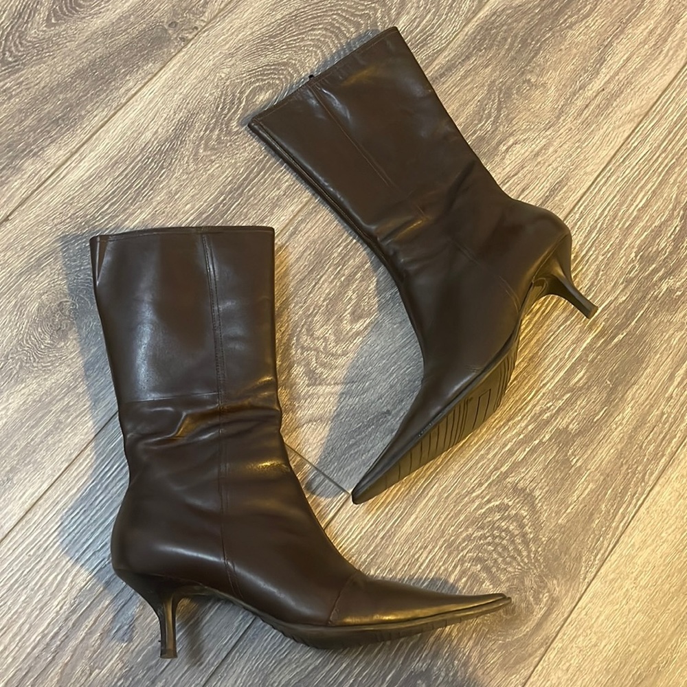 Brown Kitten Heeled Leather Boots